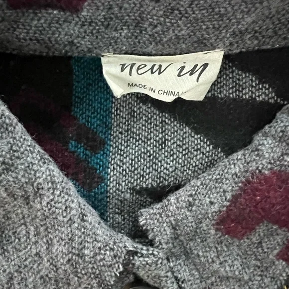 New In Aztec Tribal Shacket Jacket - Picture 9 of 11